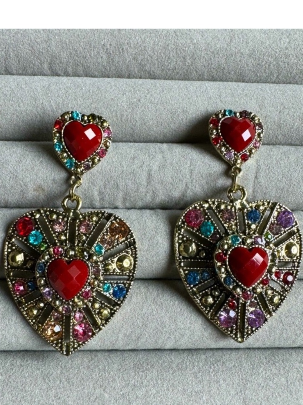 Betsey Johnson Heart Drop Multicolor Crystal Earrings - Red Center NEW NWOT